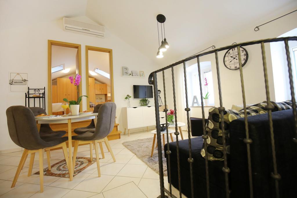 Stomorica Apartments Zadar Buitenkant foto